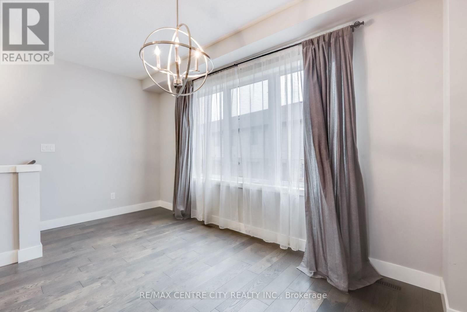 106 - 2070 MEADOWGATE BOULEVARD Image 20