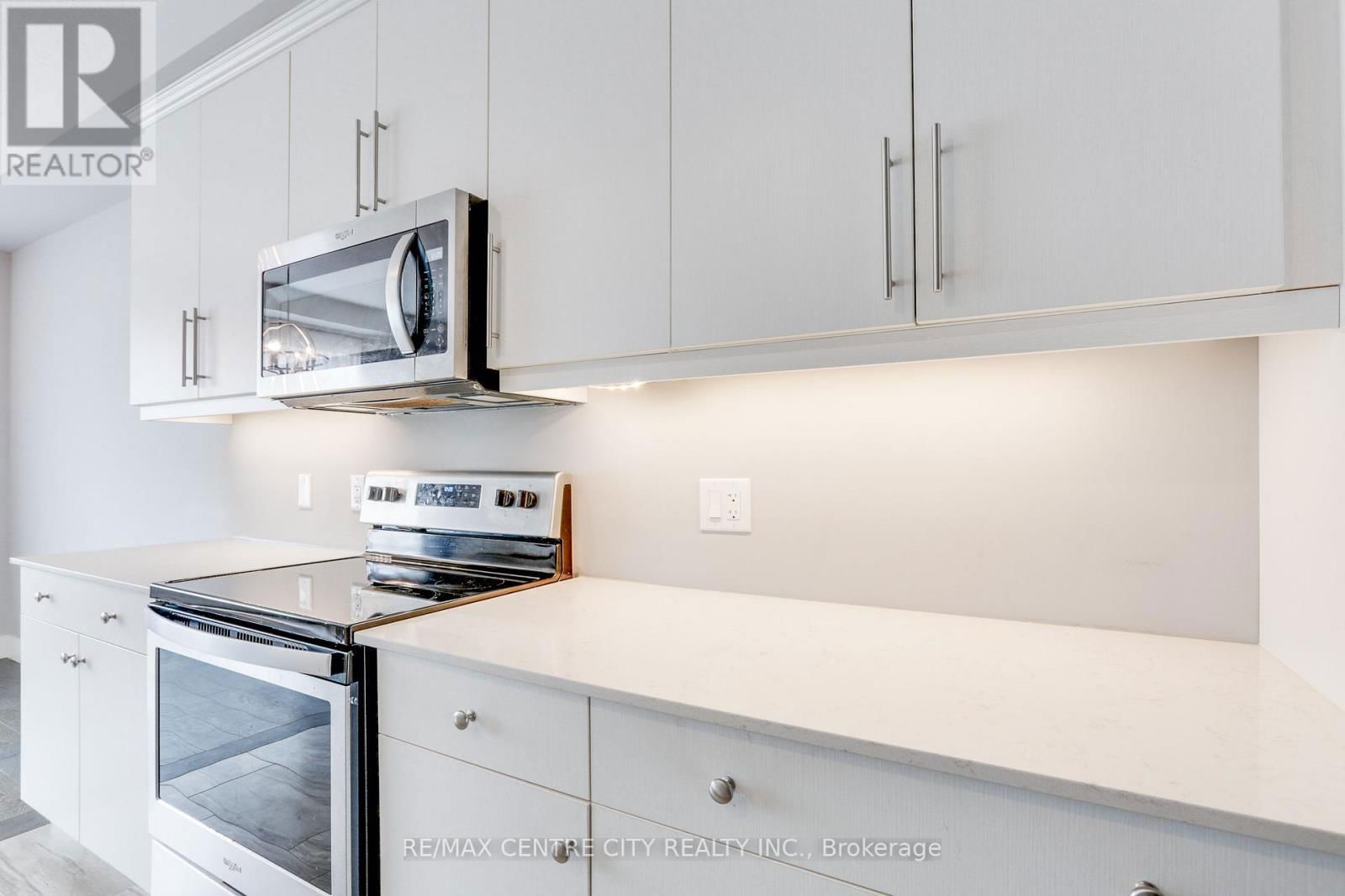 106 - 2070 MEADOWGATE BOULEVARD Image 22