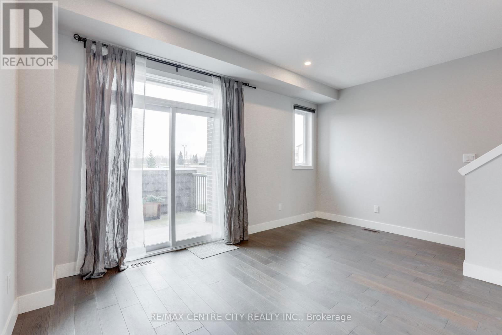 106 - 2070 MEADOWGATE BOULEVARD Image 26
