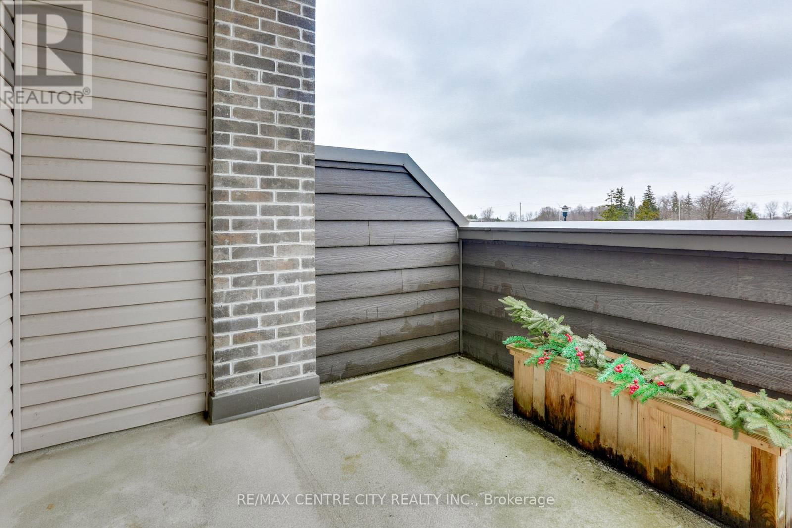 106 - 2070 MEADOWGATE BOULEVARD Image 29