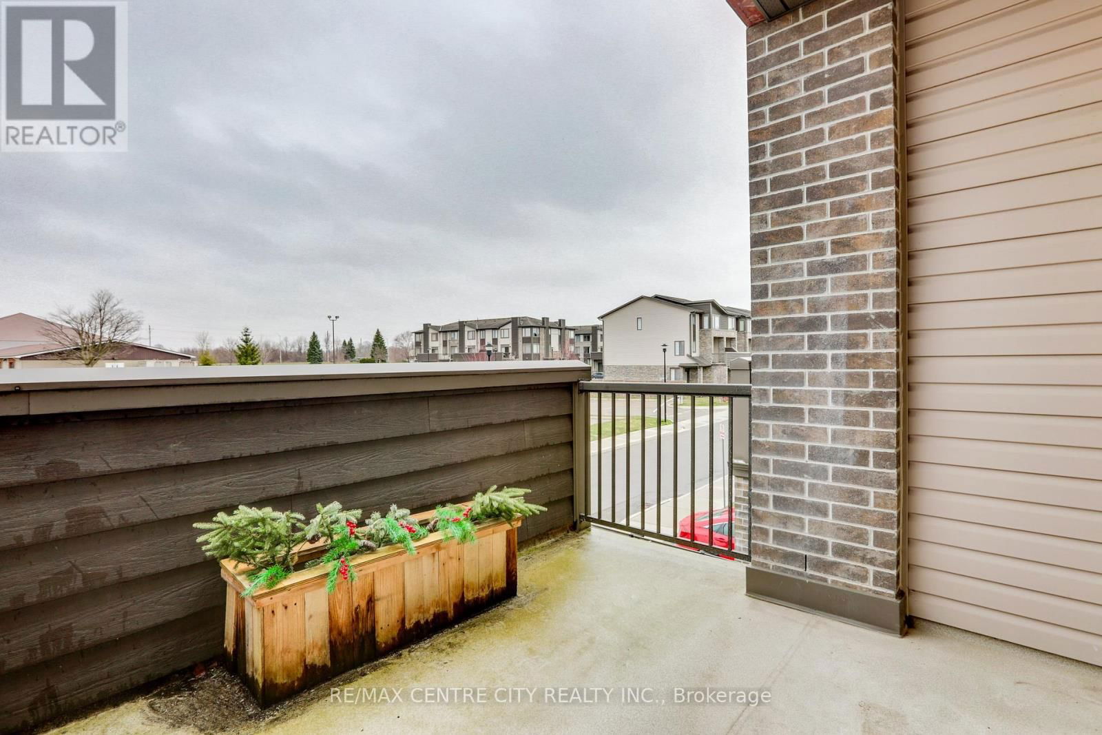 106 - 2070 MEADOWGATE BOULEVARD Image 30