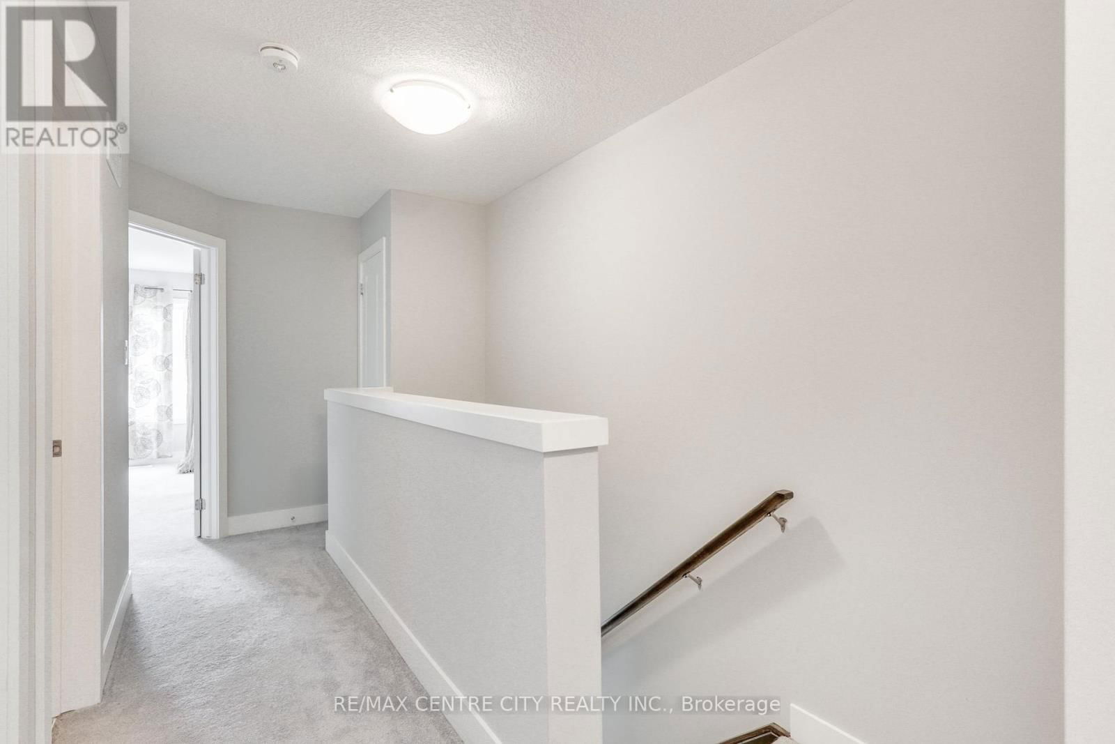 106 - 2070 MEADOWGATE BOULEVARD Image 31