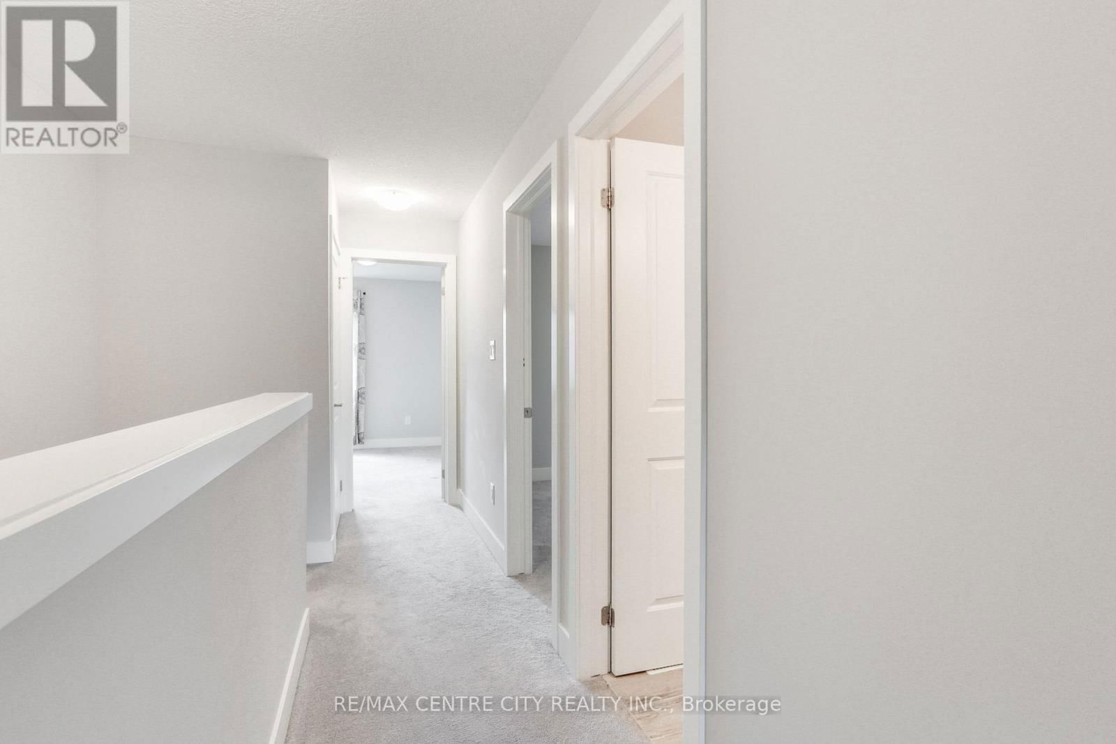 106 - 2070 MEADOWGATE BOULEVARD Image 32