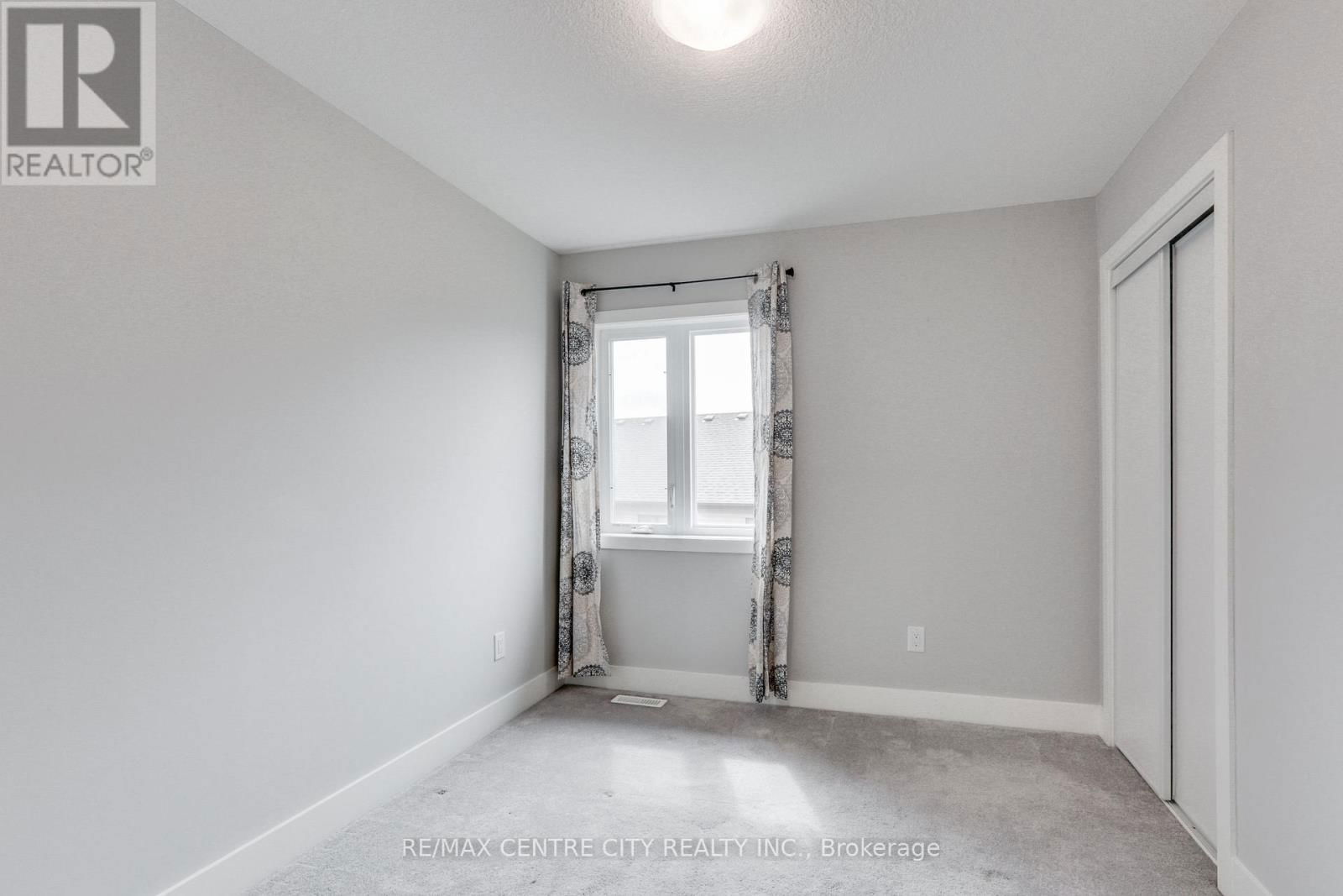 106 - 2070 MEADOWGATE BOULEVARD Image 34