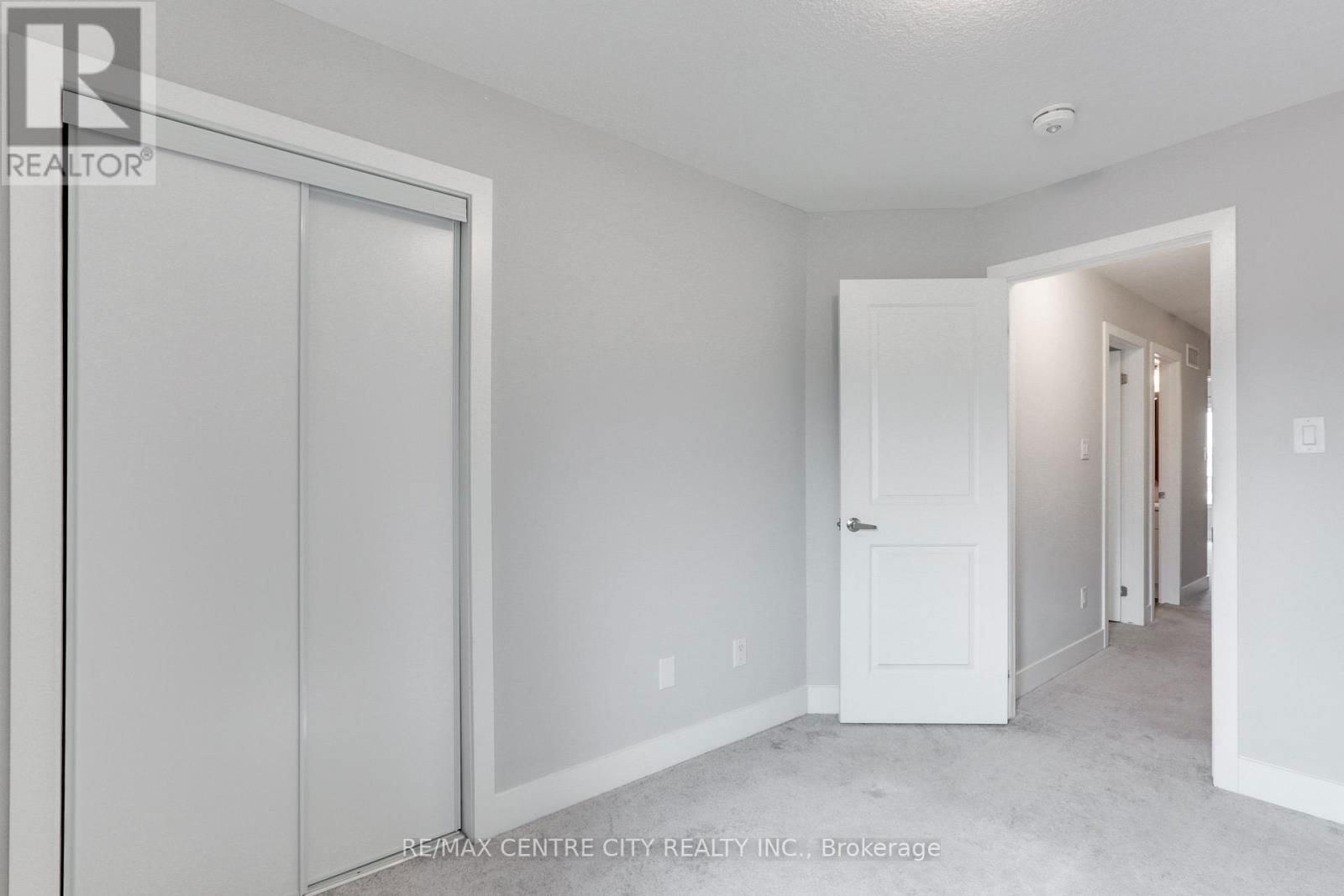106 - 2070 MEADOWGATE BOULEVARD Image 36