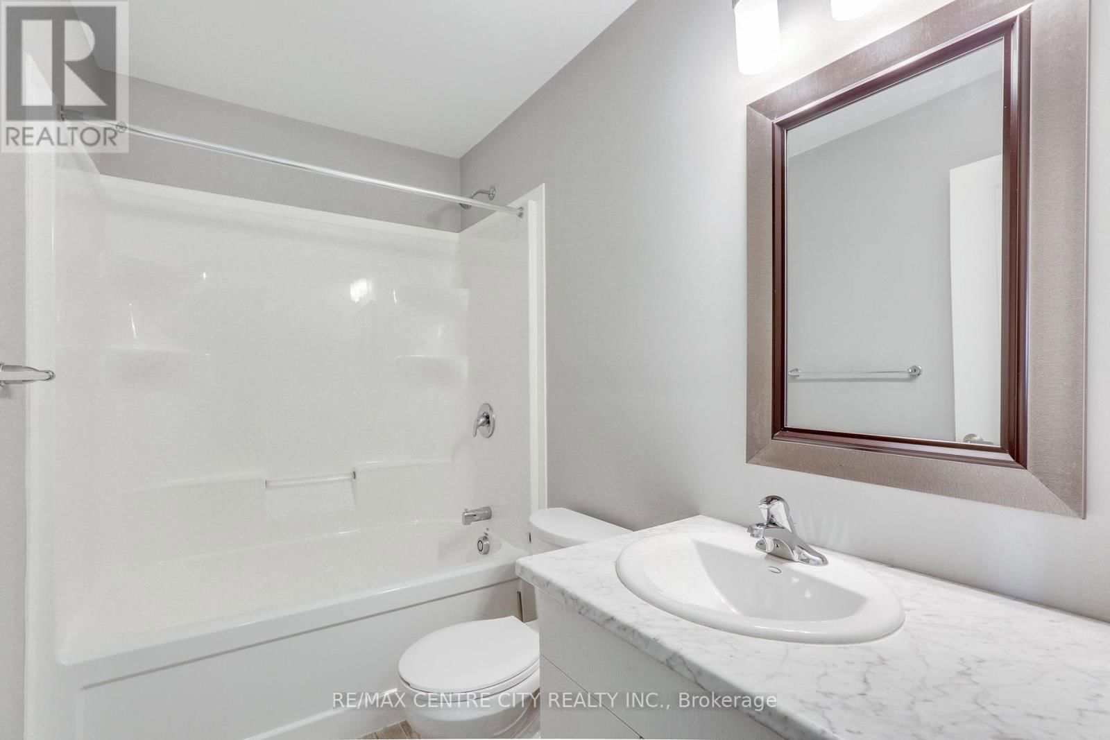 106 - 2070 MEADOWGATE BOULEVARD Image 39
