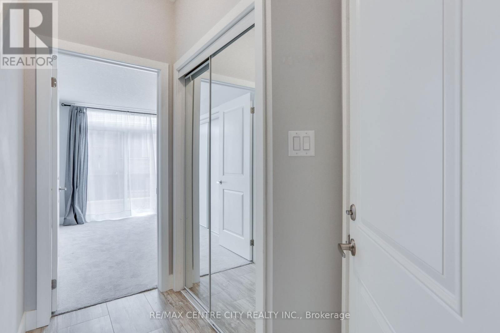 106 - 2070 MEADOWGATE BOULEVARD Image 6