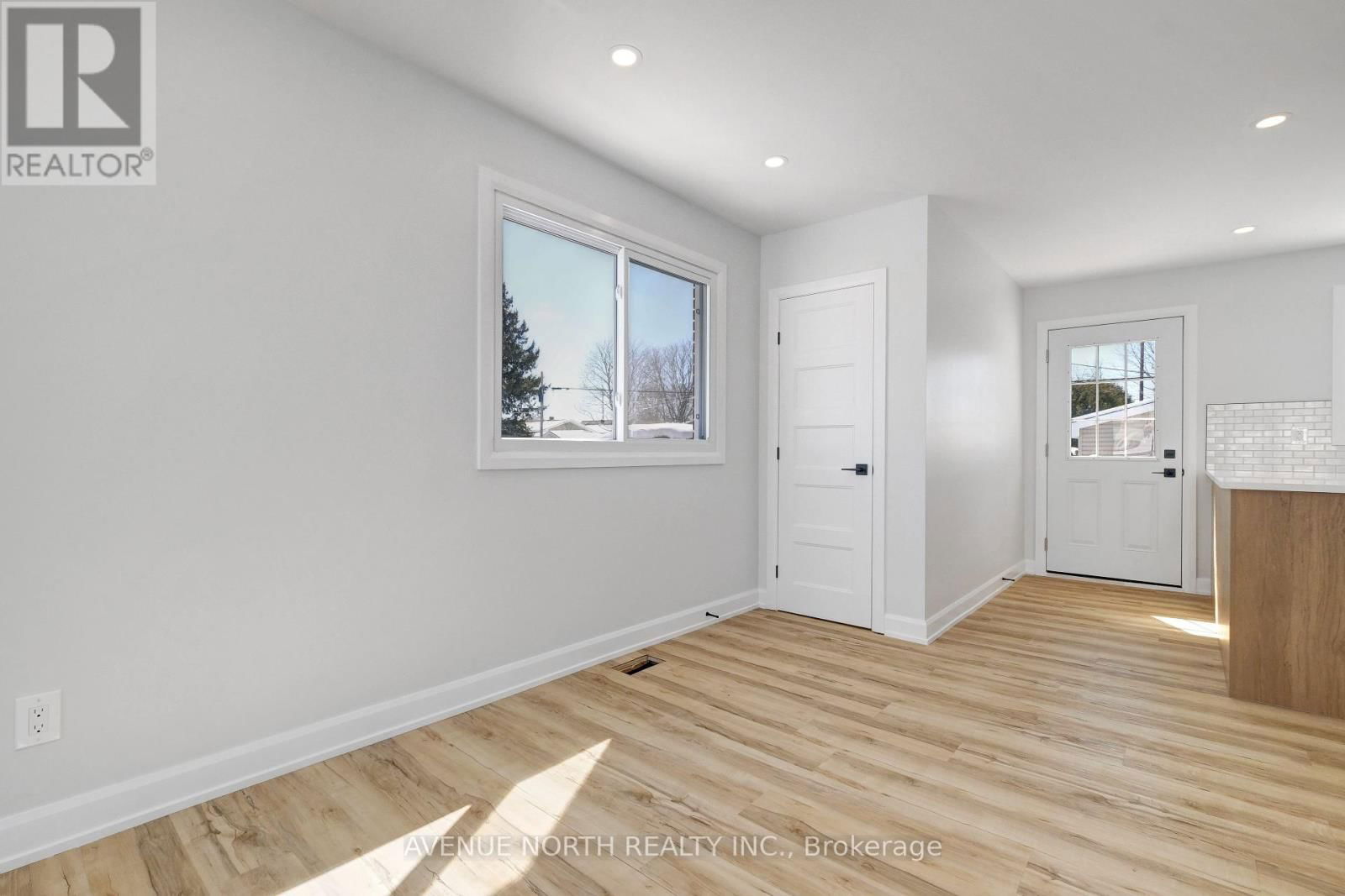 882 BALSAM DRIVE Image 11