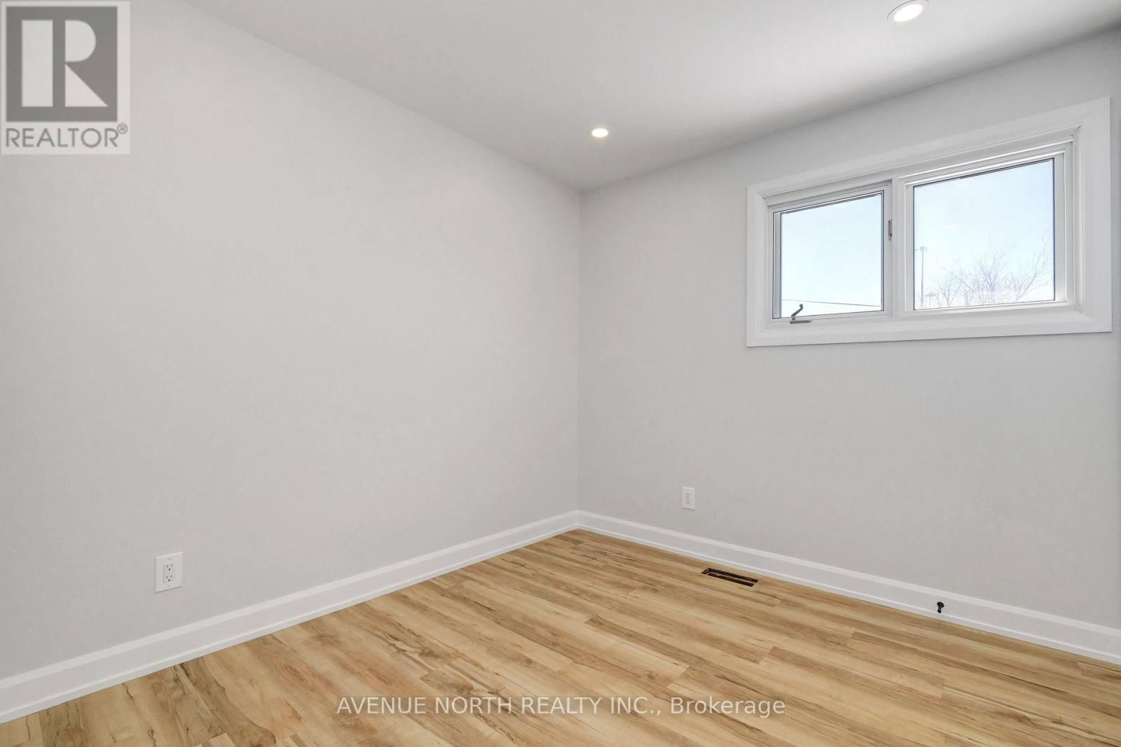 882 BALSAM DRIVE Image 15