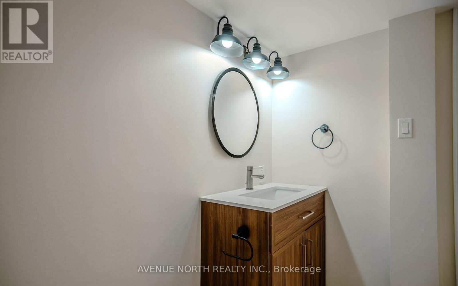 882 BALSAM DRIVE Image 30