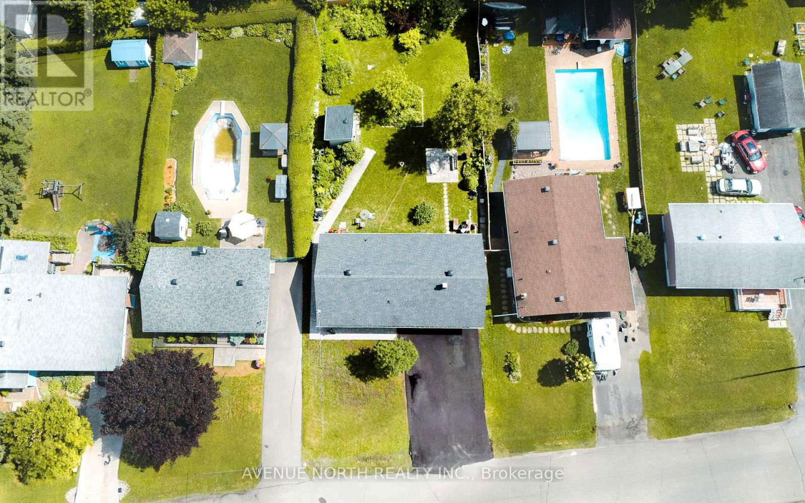 882 BALSAM DRIVE Image 4