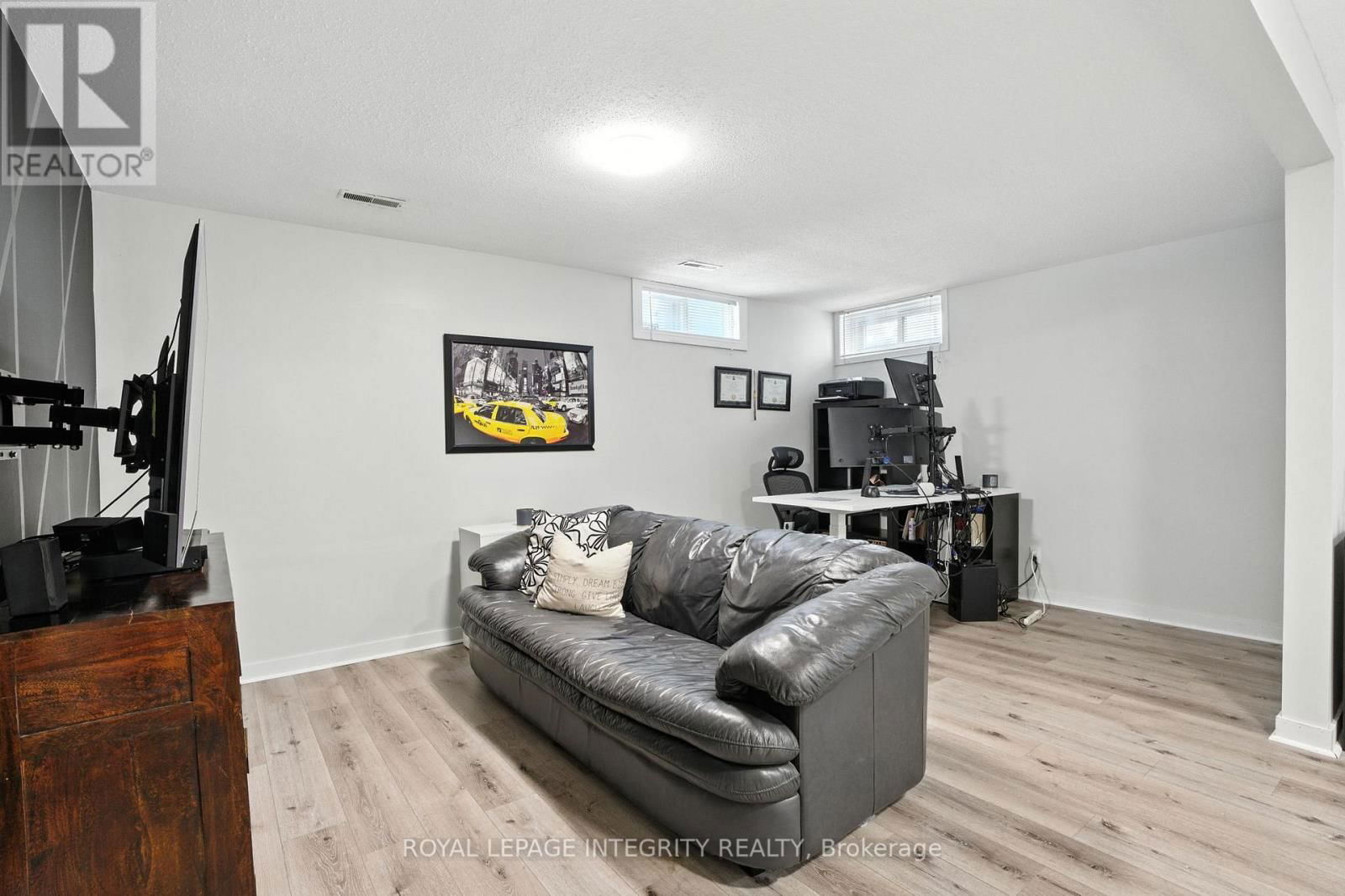 1760 LAFRANCE DRIVE Image 22