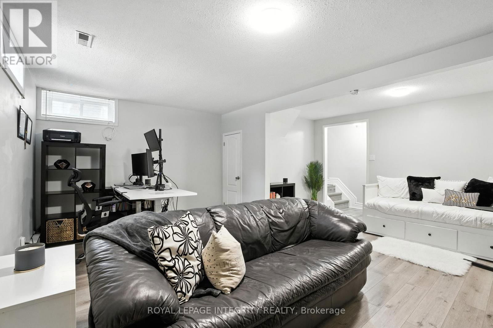 1760 LAFRANCE DRIVE Image 23