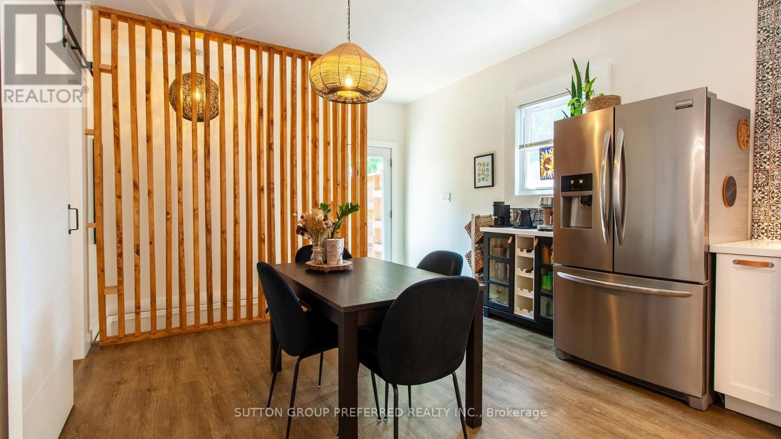 458 WOODMAN AVENUE Image 18