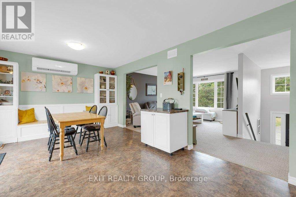 2073 SHANNON ROAD Image 17