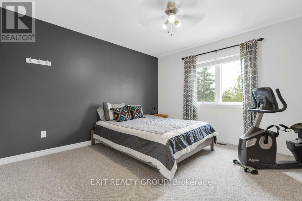 2073 SHANNON ROAD Image 23