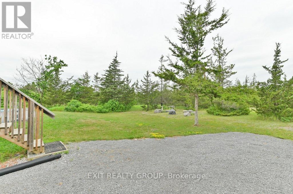 2073 SHANNON ROAD Image 24