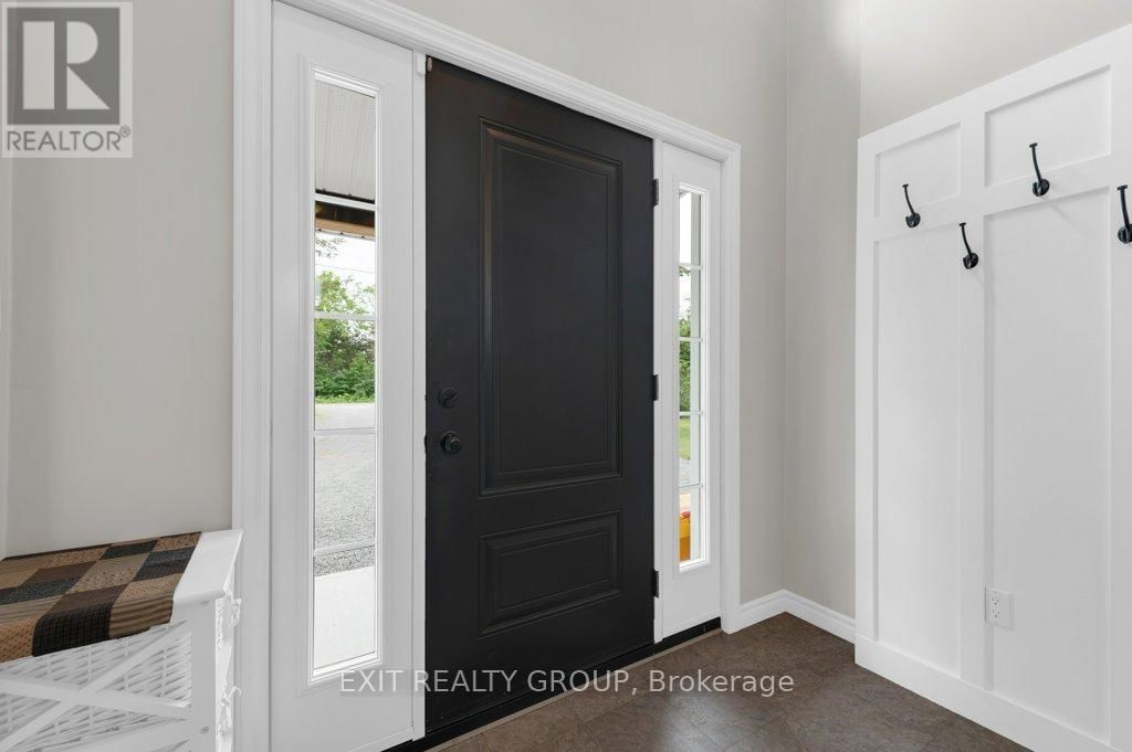 2073 SHANNON ROAD Image 6