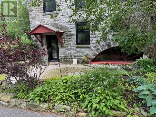 1 - 49 MILL STREET Image 10