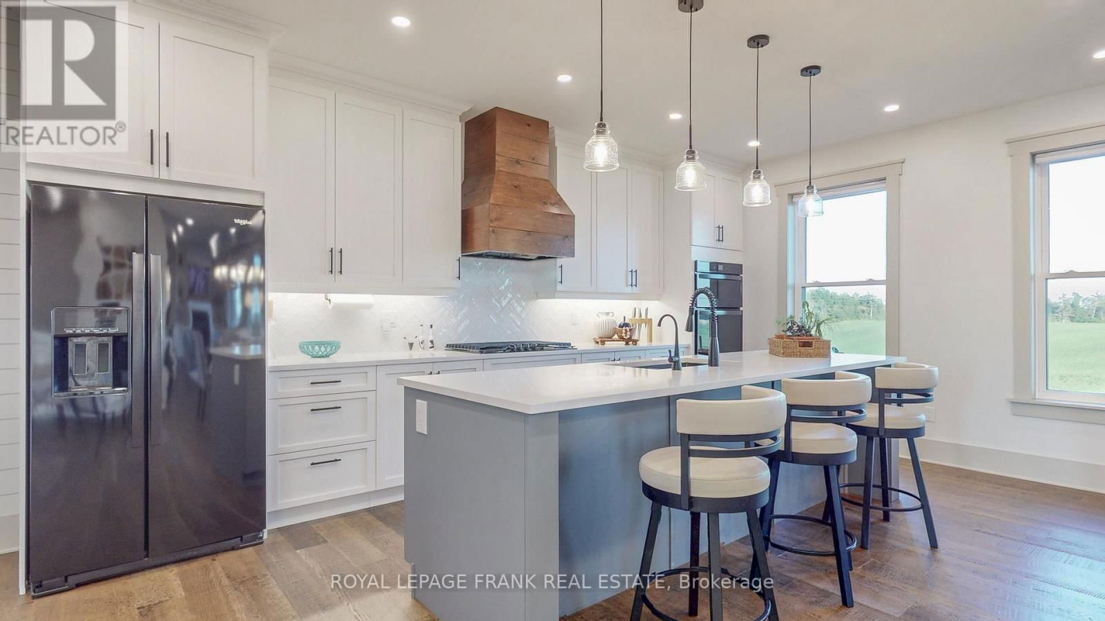 621 MOUNT PLEASANT ROAD Image 24