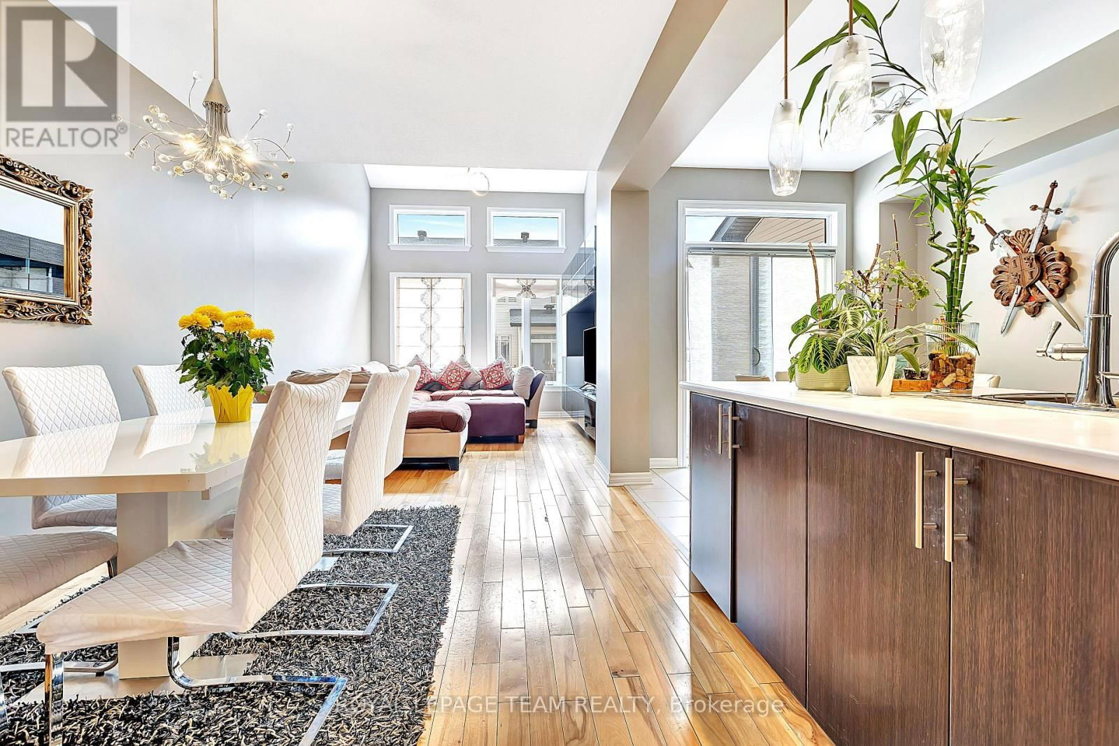 421 ARNCLIFFE AVENUE Image 11