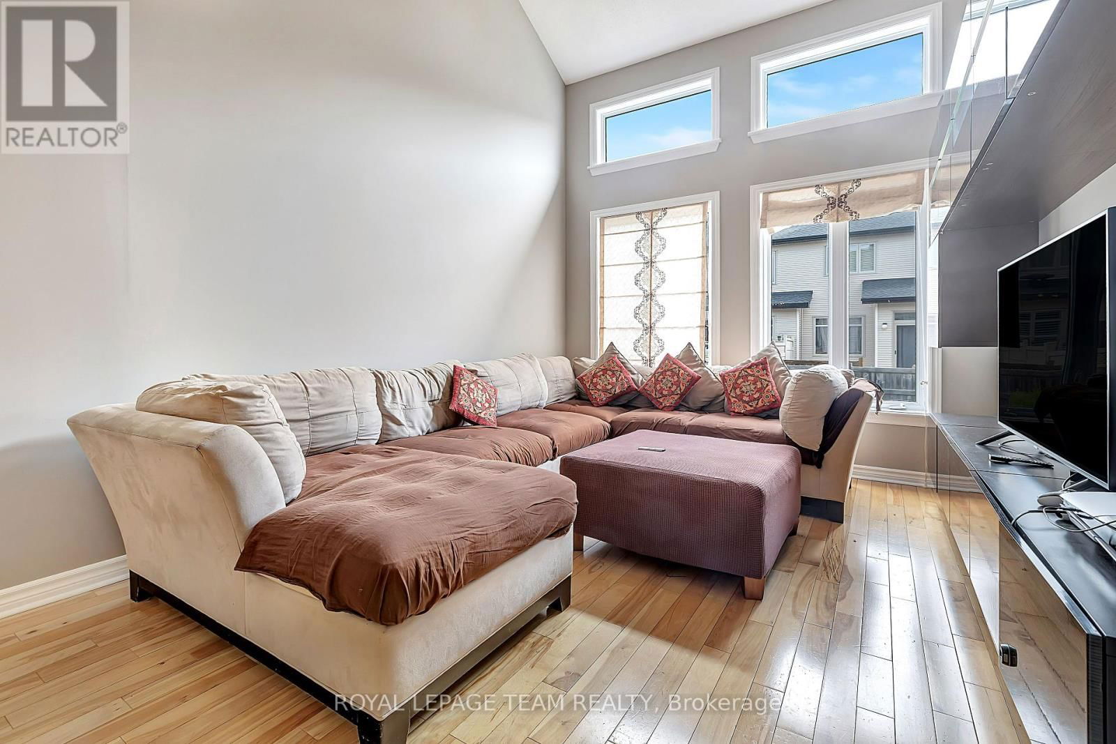 421 ARNCLIFFE AVENUE Image 12