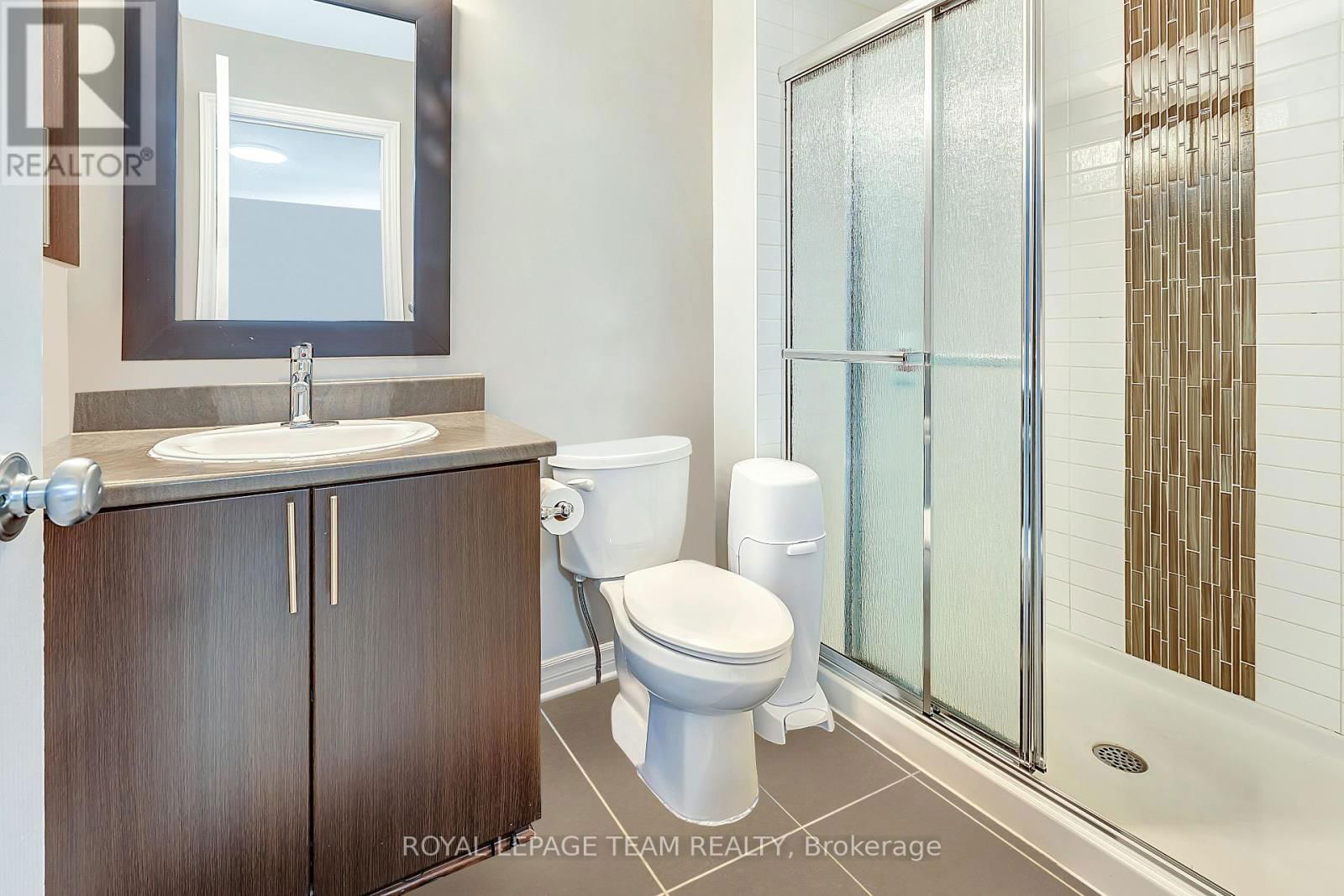 421 ARNCLIFFE AVENUE Image 21