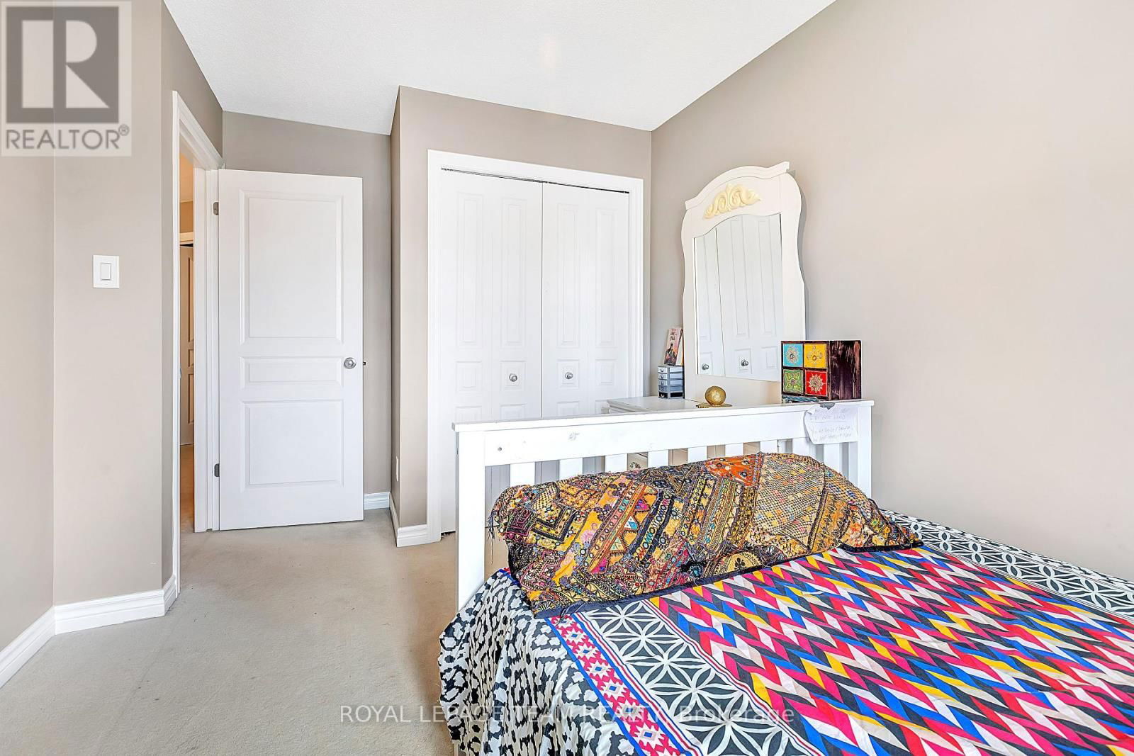 421 ARNCLIFFE AVENUE Image 25