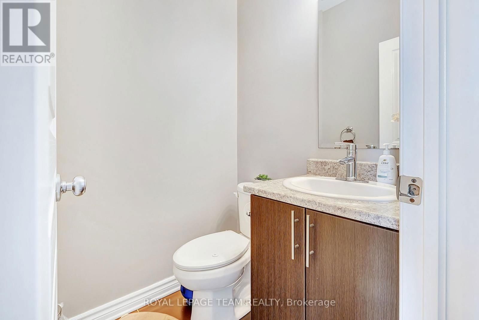 421 ARNCLIFFE AVENUE Image 7