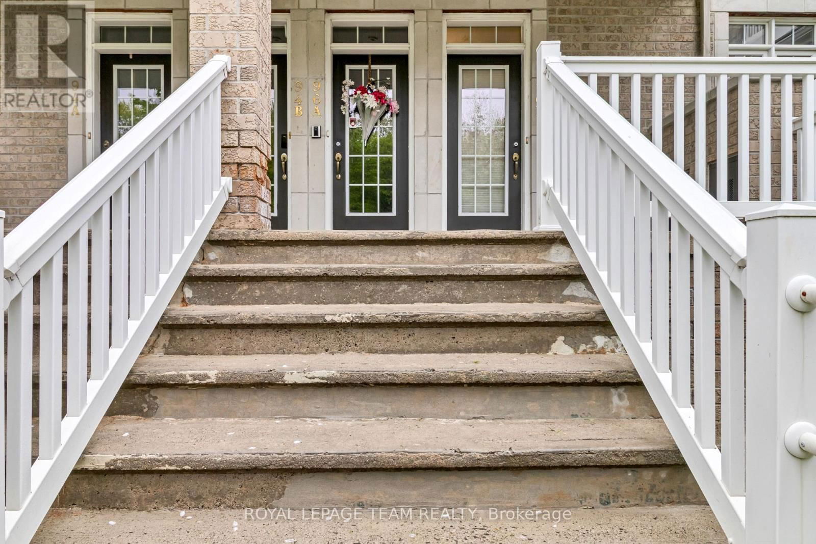 B - 96 STONEHAVEN DRIVE Image 4