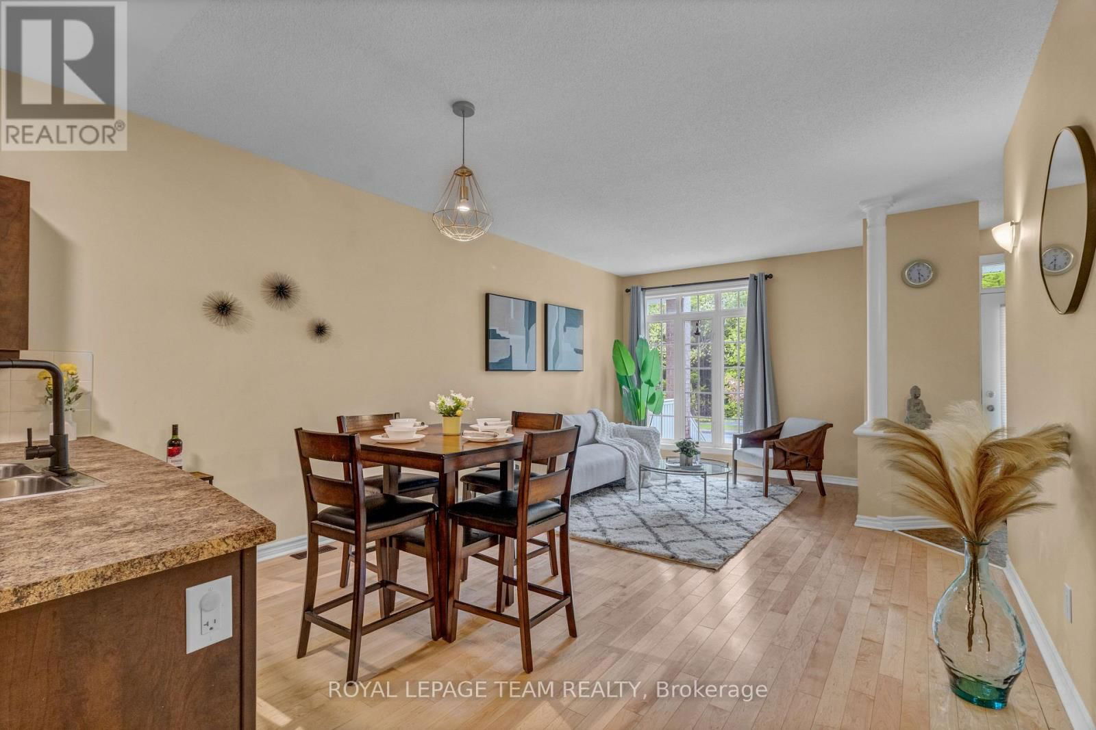 B - 96 STONEHAVEN DRIVE Image 7