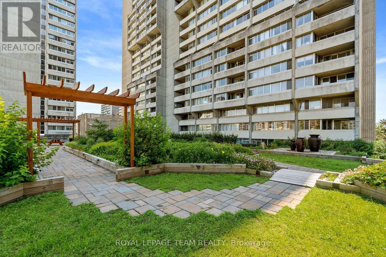 604 - 530 LAURIER AVENUE WEST Image 43