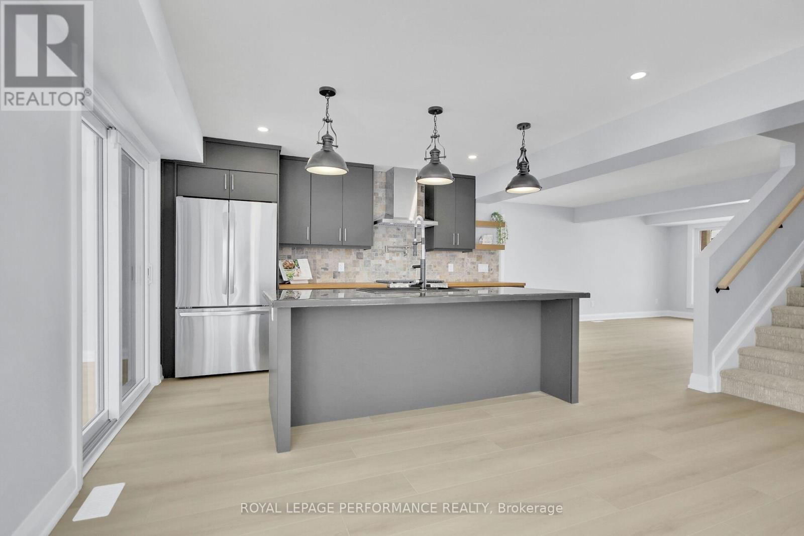9 BRYDON COURT Image 11