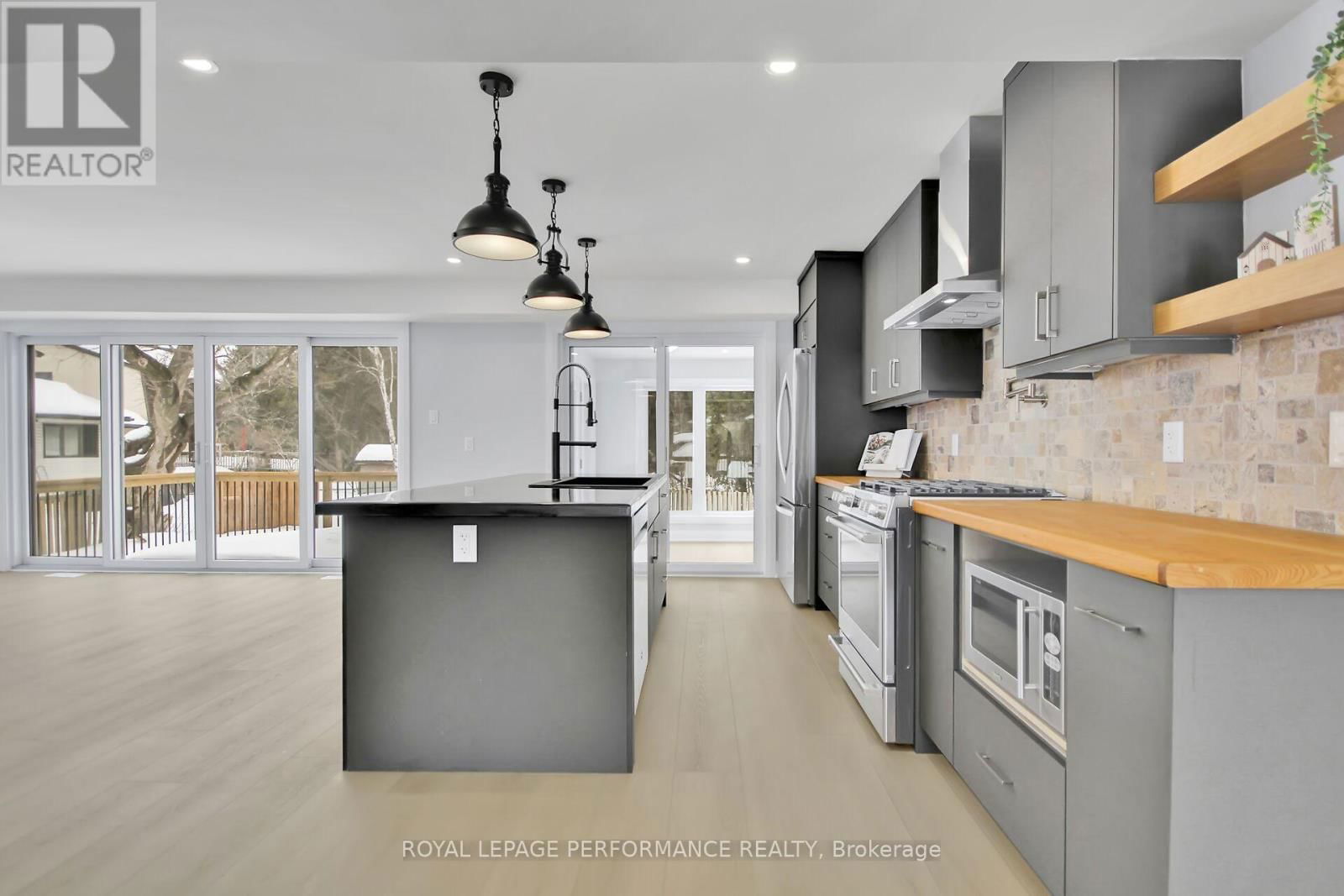 9 BRYDON COURT Image 17