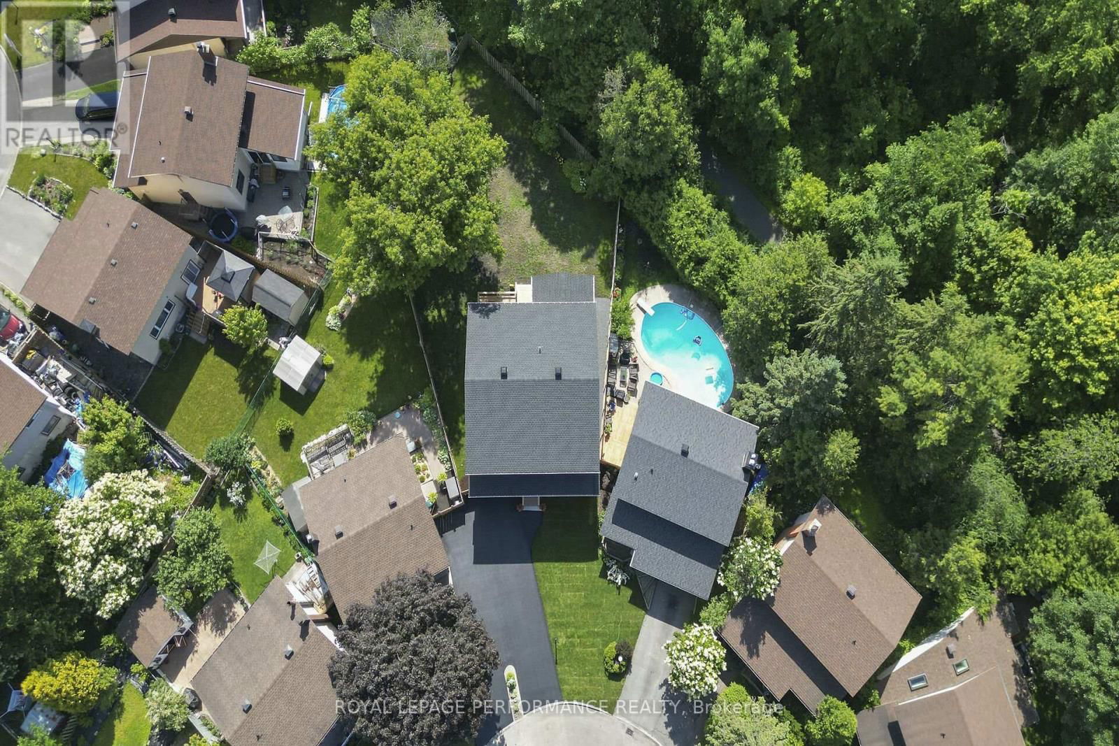 9 BRYDON COURT Image 48