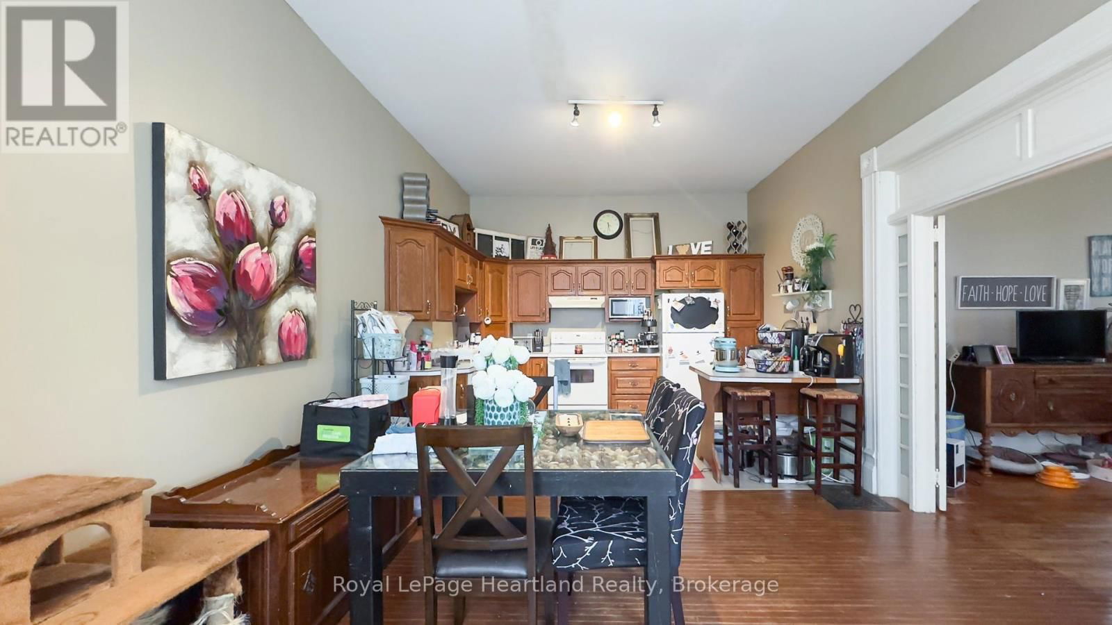 190 ALBERT STREET Image 17