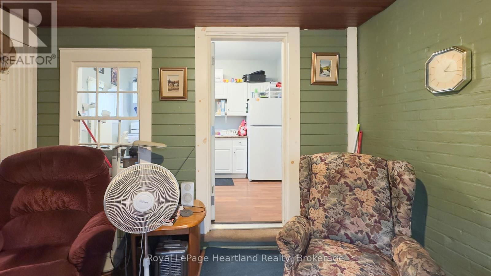 190 ALBERT STREET Image 35