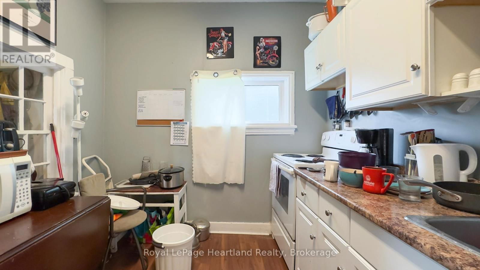 190 ALBERT STREET Image 41