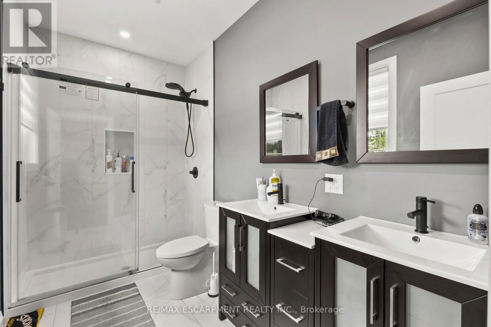 87 OWEN PLACE Image 12