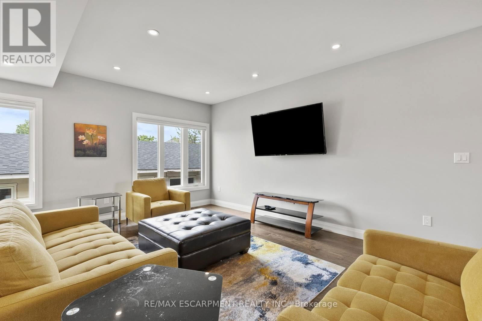 87 OWEN PLACE Image 6