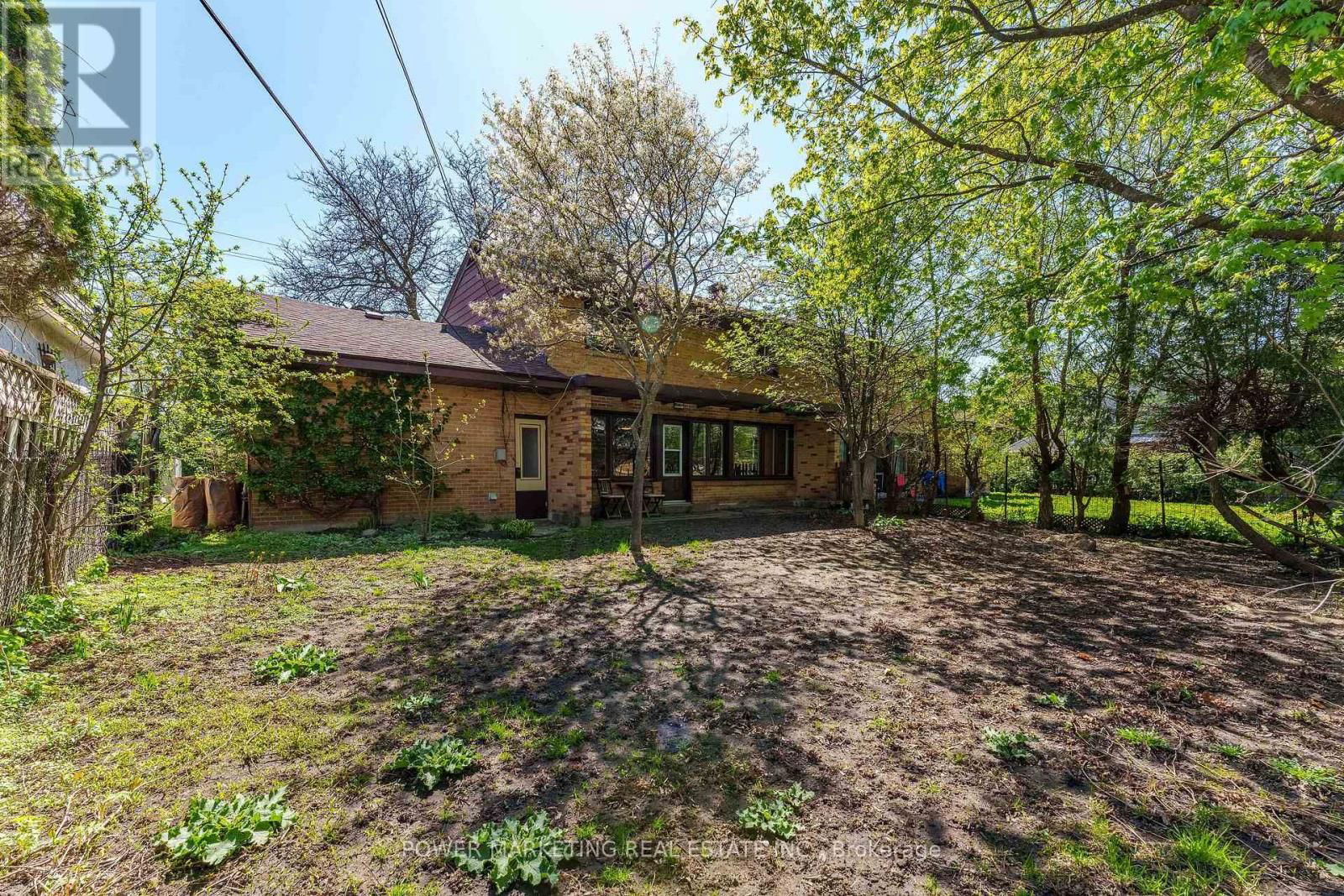 1244 PRINCE OF WALES DRIVE Image 18