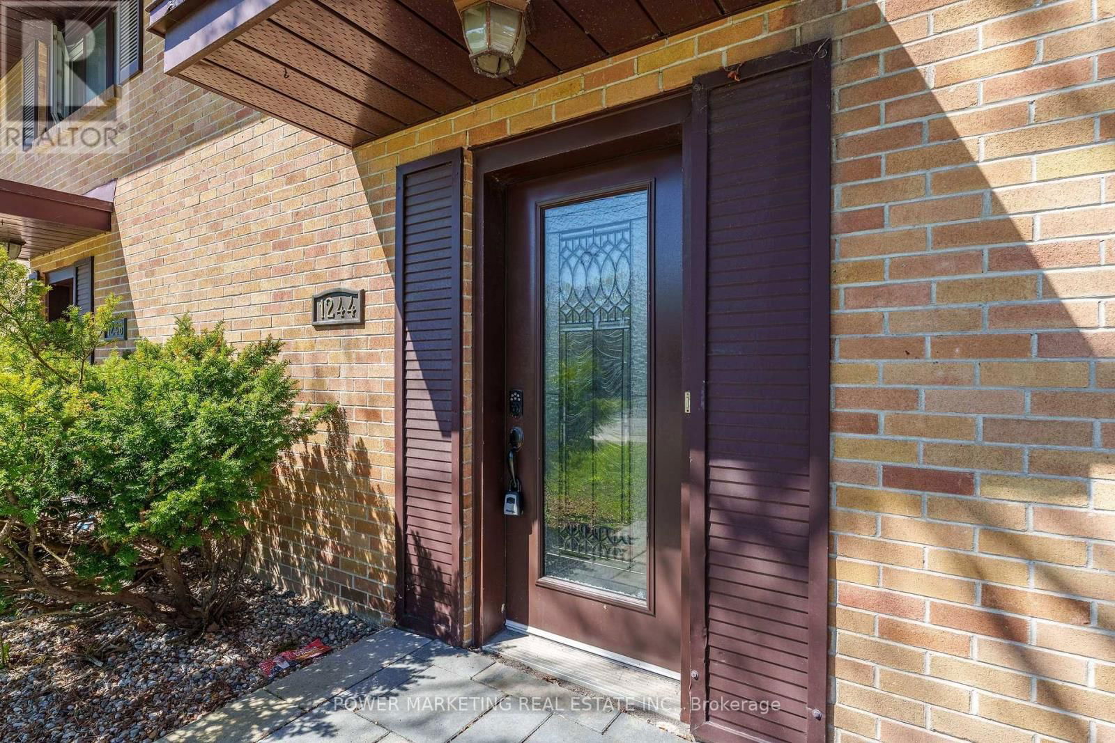 1244 PRINCE OF WALES DRIVE Image 3