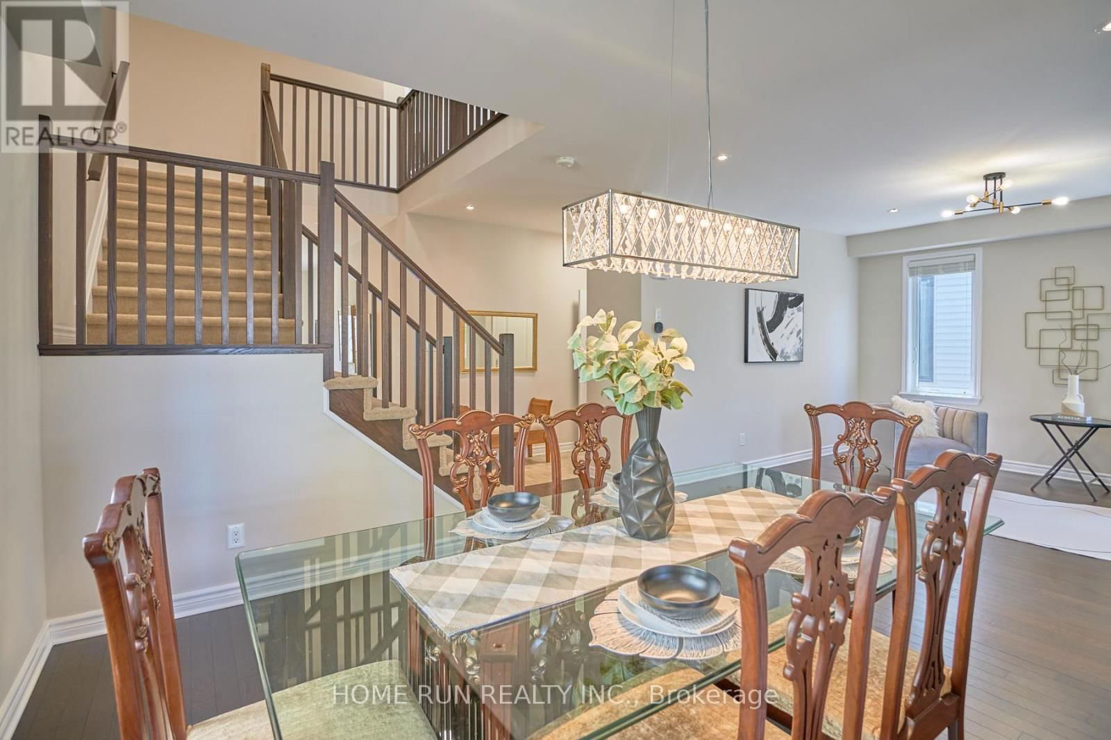 350 HALIBURTON HEIGHTS Image 19