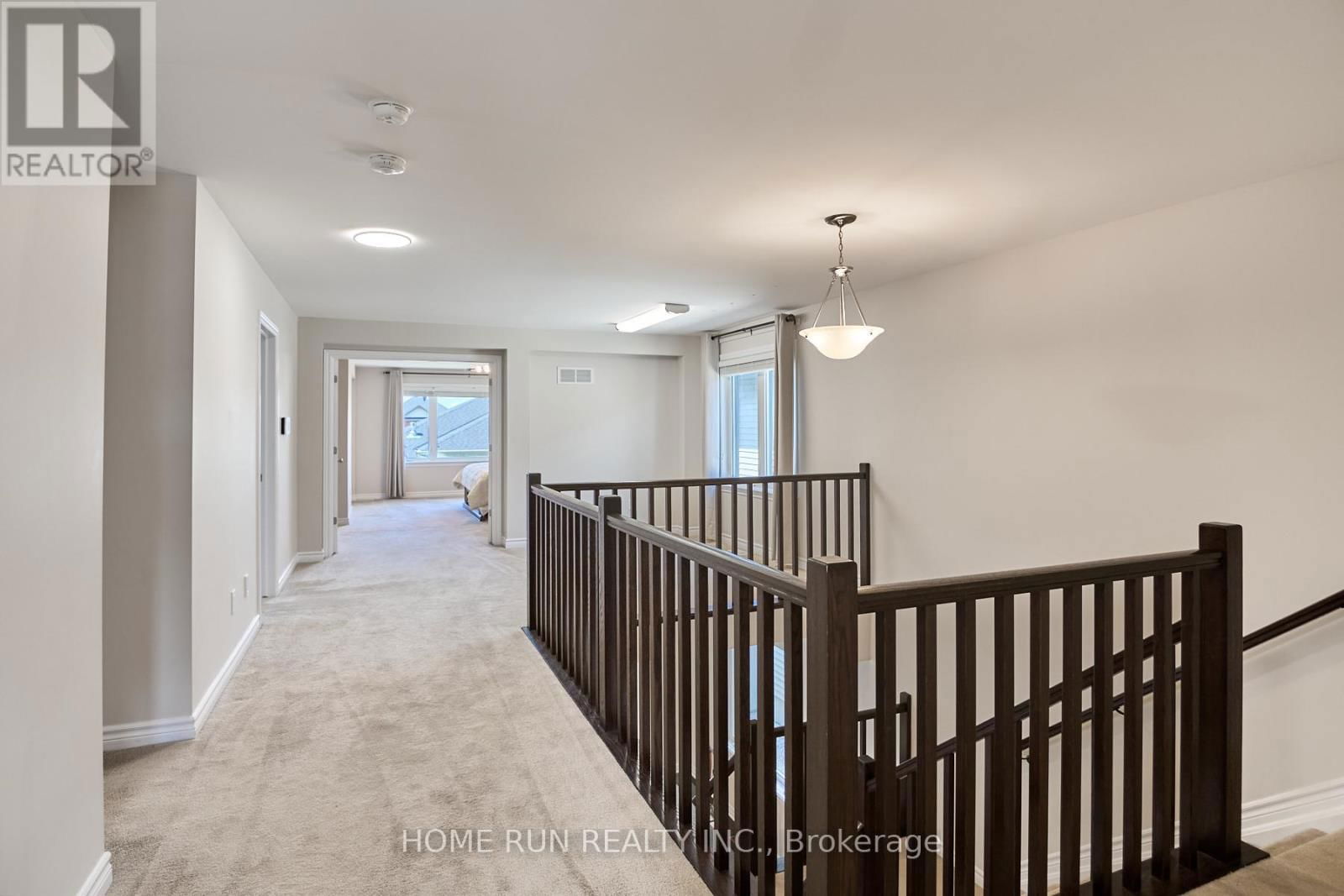 350 HALIBURTON HEIGHTS Image 21