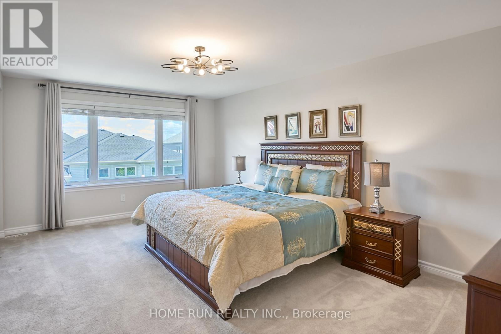 350 HALIBURTON HEIGHTS Image 24