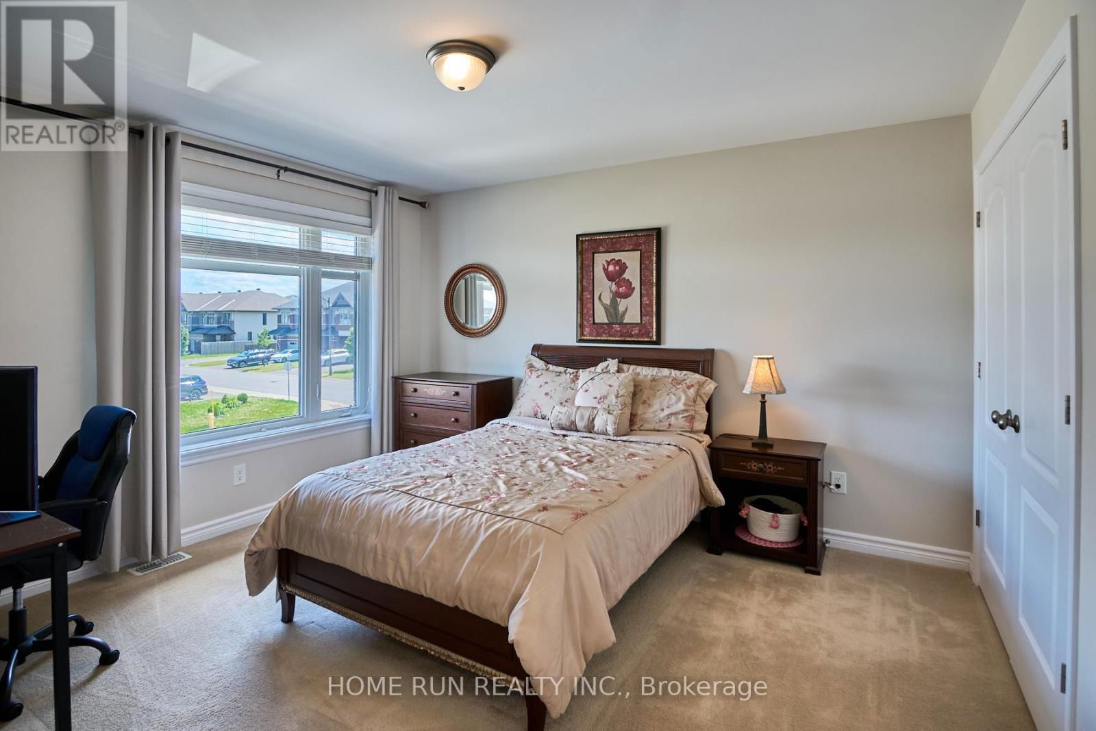 350 HALIBURTON HEIGHTS Image 30