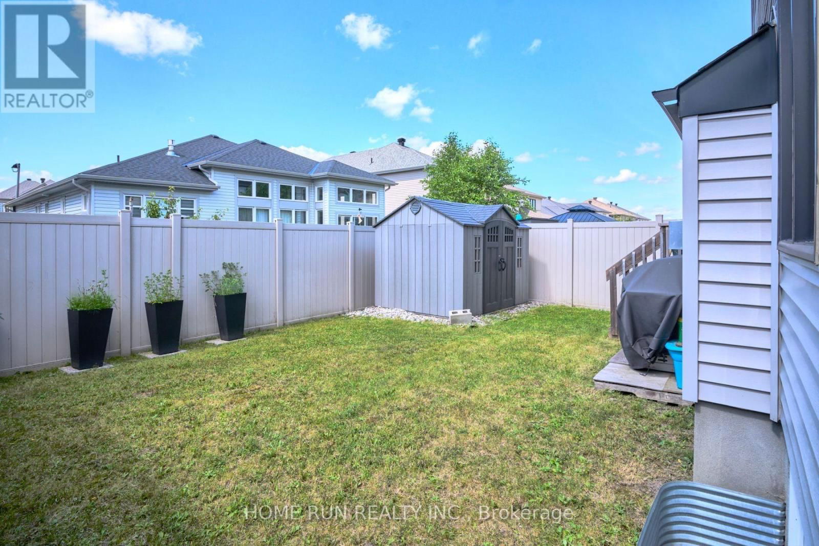350 HALIBURTON HEIGHTS Image 38