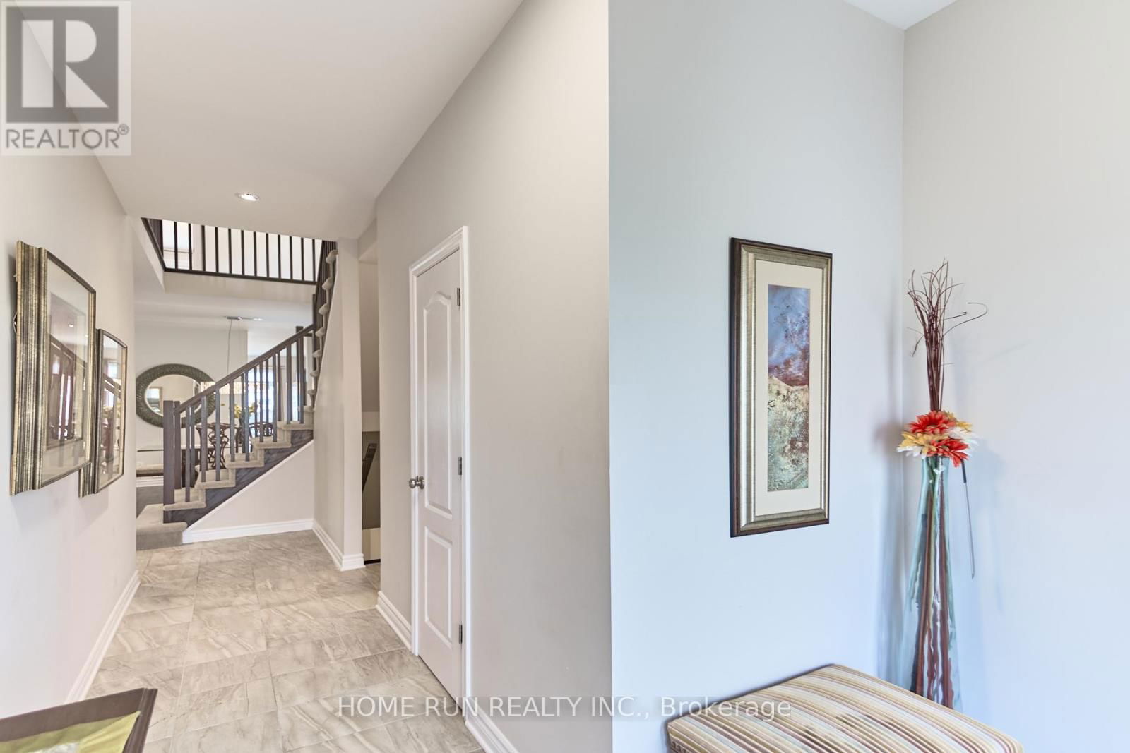 350 HALIBURTON HEIGHTS Image 39