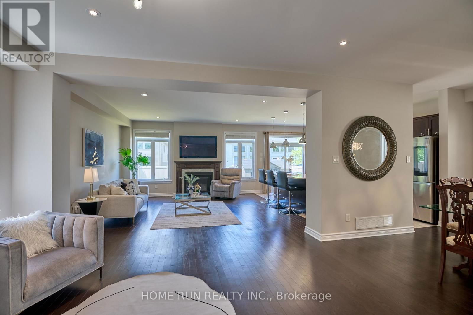 350 HALIBURTON HEIGHTS Image 8