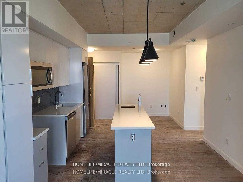 314 - 7 ERIE AVENUE Image 3